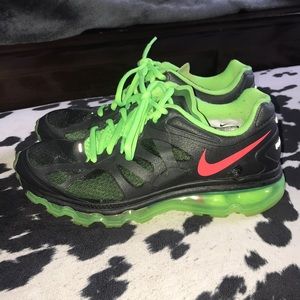 Nike size 7 AirMax